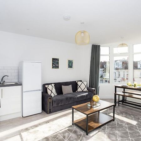 The Old Station Apartments By Sorted Stay Southend-on-Sea Bagian luar foto
