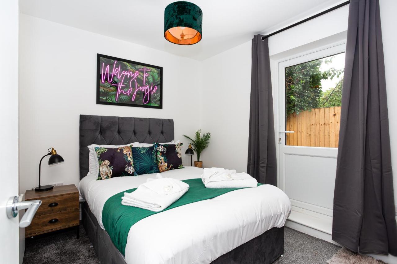 The Old Station Apartments By Sorted Stay Southend-on-Sea Bagian luar foto