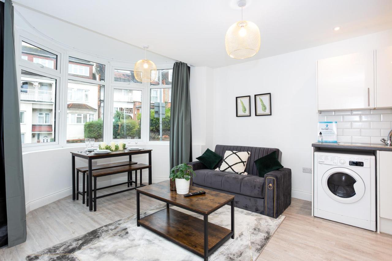 The Old Station Apartments By Sorted Stay Southend-on-Sea Bagian luar foto
