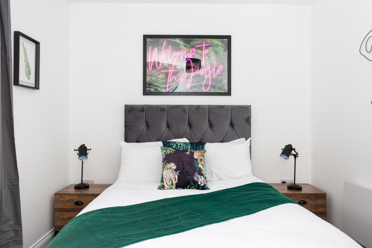 The Old Station Apartments By Sorted Stay Southend-on-Sea Bagian luar foto