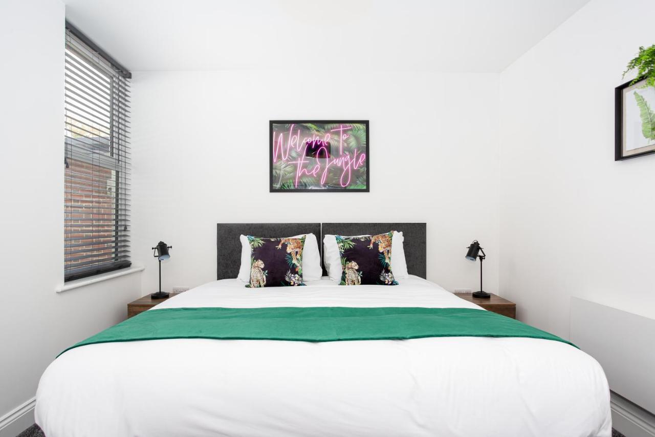 The Old Station Apartments By Sorted Stay Southend-on-Sea Bagian luar foto